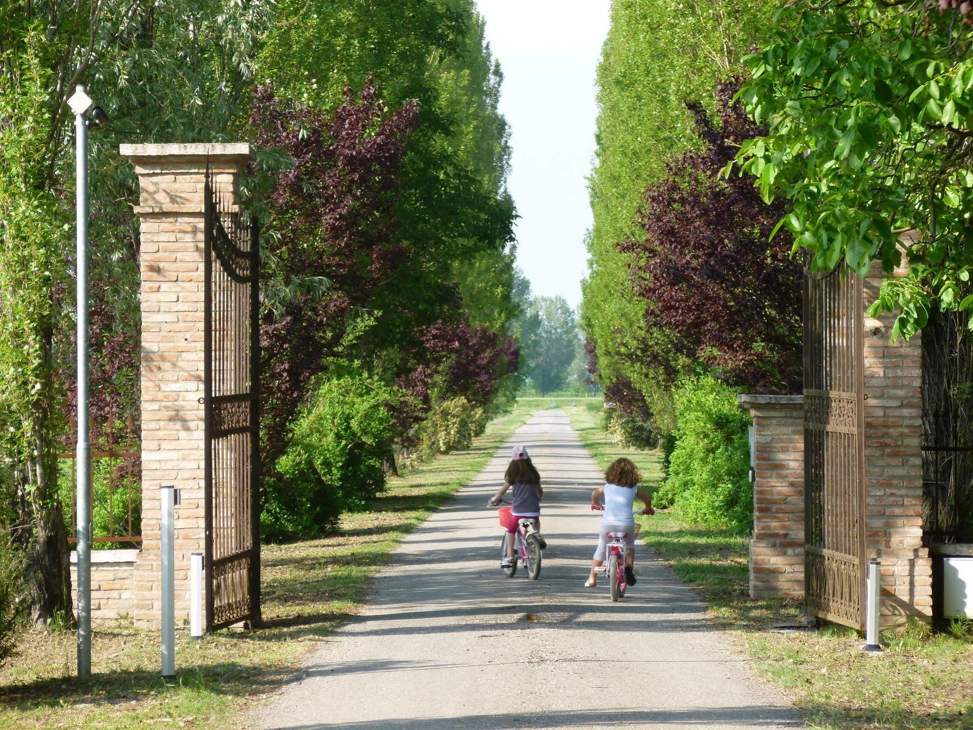 Agriturismo Corte Rocca San Giorgio di Mantova Εξωτερικό φωτογραφία